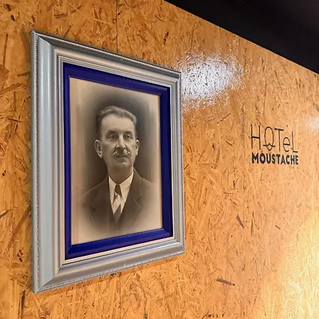 Szálloda Moustache Lille - 2*