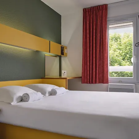 Otel The Originals Access, Moustache,