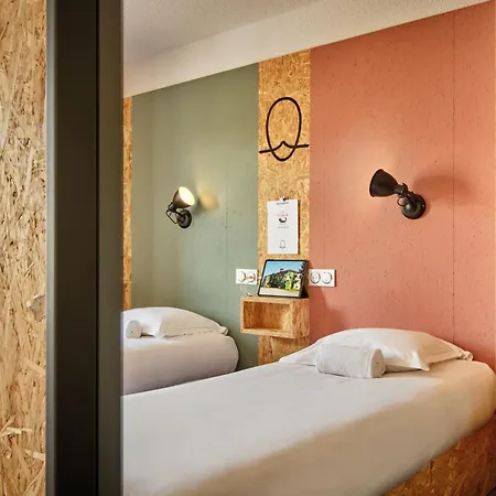 The Originals Access, Moustache, Hotel Seclin