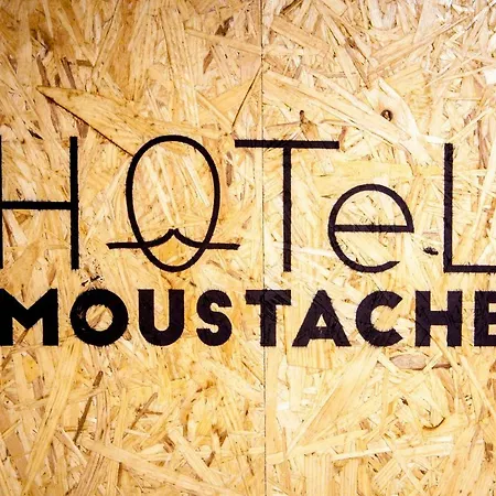 Отель Moustache Lille -