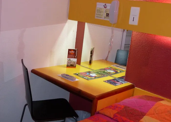 The Originals Access, Moustache, 2*