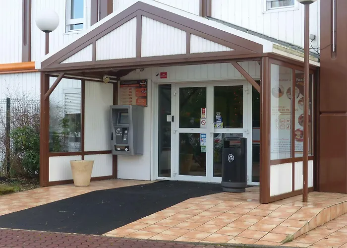 The Originals Access, Moustache, Hotel Seclin